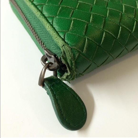 Bottega Veneta Zip Around Wallet - Picture 6 of 8